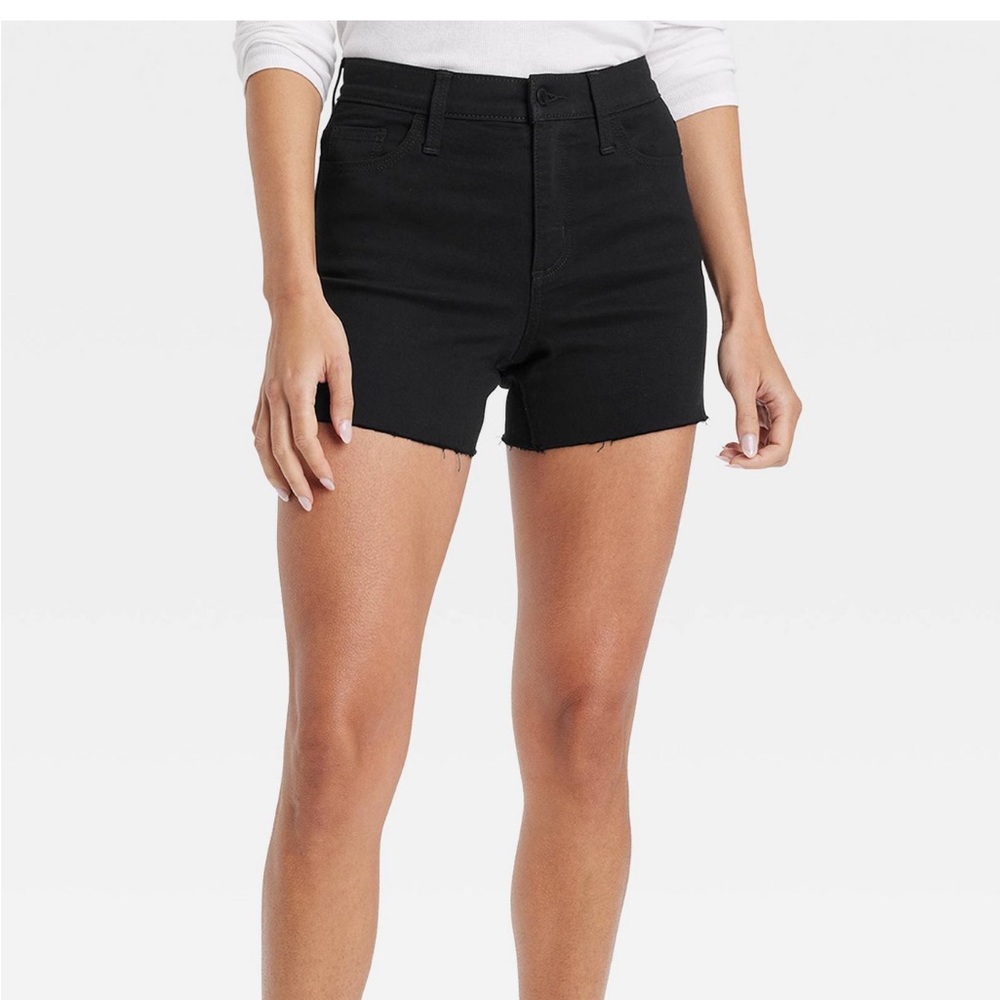 NWT Women's High-Rise Jean Shorts - Universal Thread, Black, size 14. Never worn